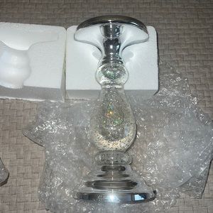 Set of 2 Bath and Body Works candle pedestals. New!